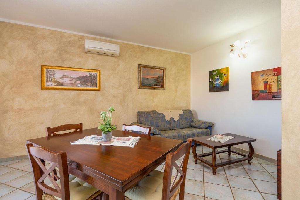 Last Minute Costa Smeralda House With Swimming Pool 2 Km From The Sea Ferienhaus *
